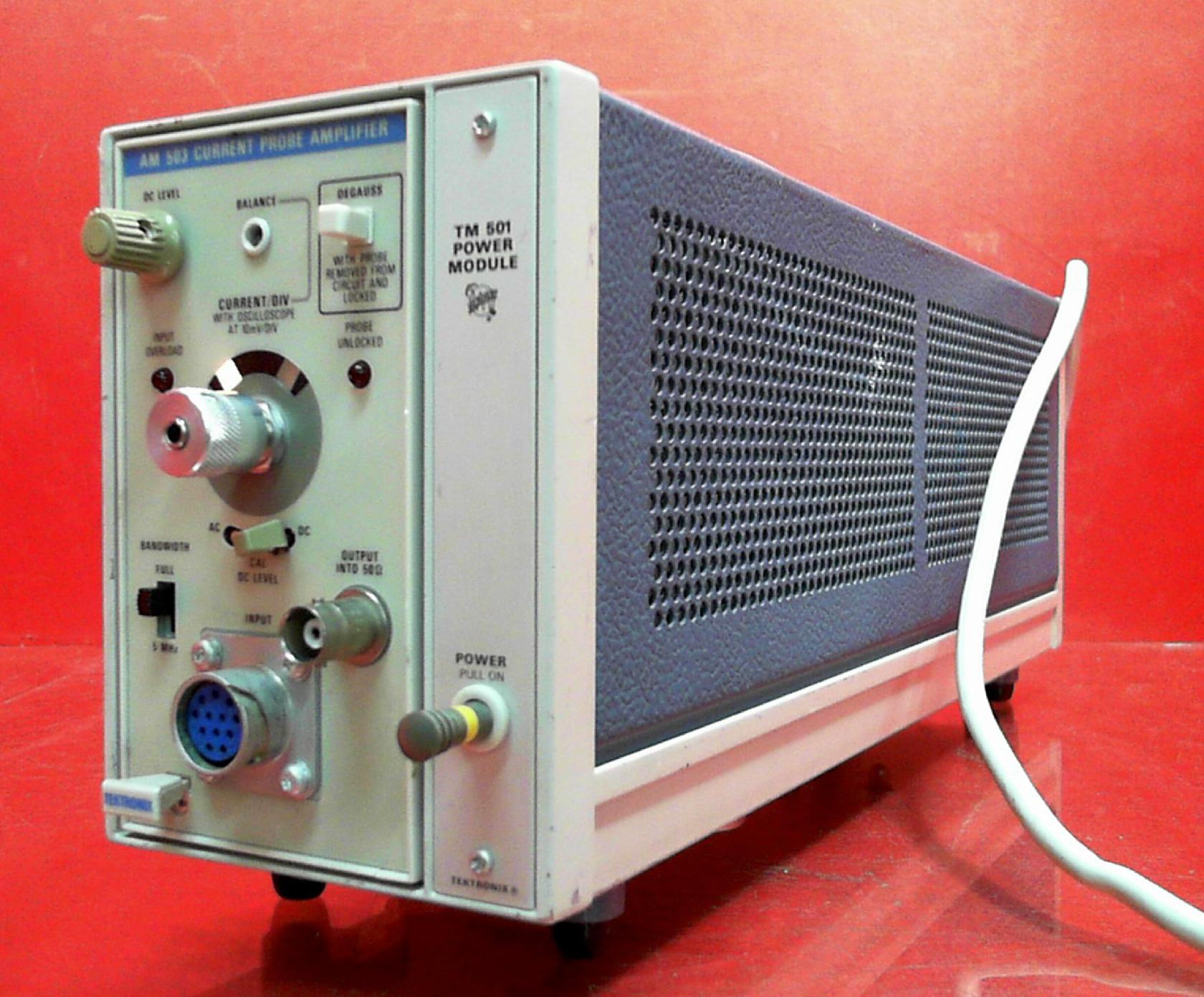 Tektronix TM501 Mainframe with AM503 Current Probe Amplifier Module