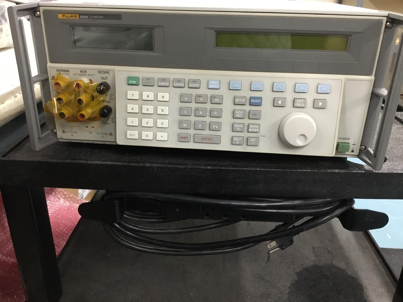 Fluke 5520A with SC600 MultiFunction Calibrator with Oscilloscope